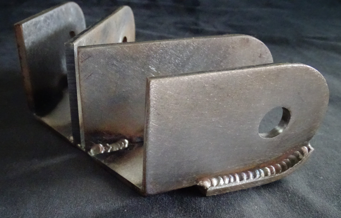 4Link cross member upper link arm mount